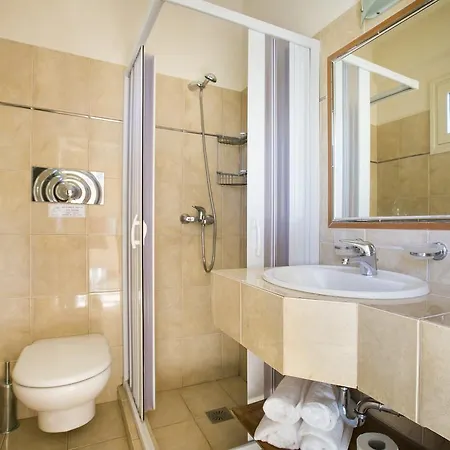 Irini Apartment *
